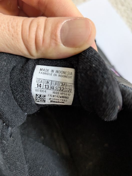 Reebok piele neagra marimea 48