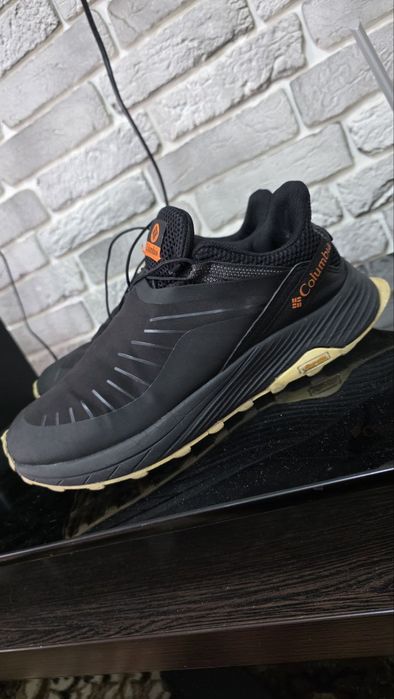 Оригинальные кроссы Columbia