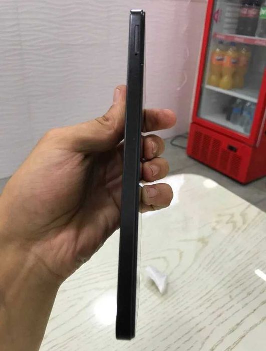 Redmi 13 c
Yangi telefon hamma joyi zor tozza