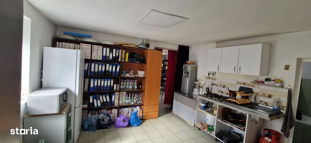 Spatiu comercial 140 mp Inel 2 ,curte 350 mp