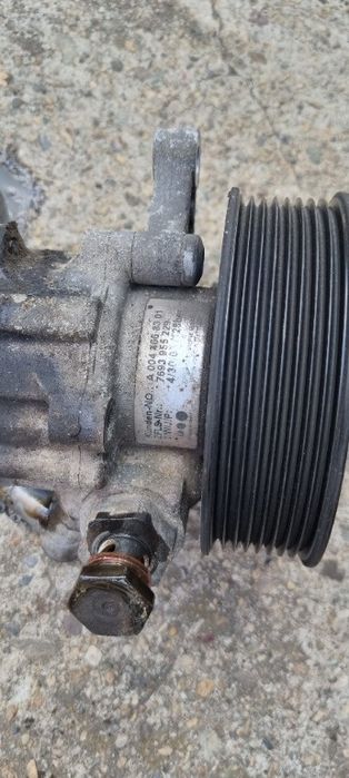 Pompa servo Mercedes 3.0cdi v6 cod A0044668301