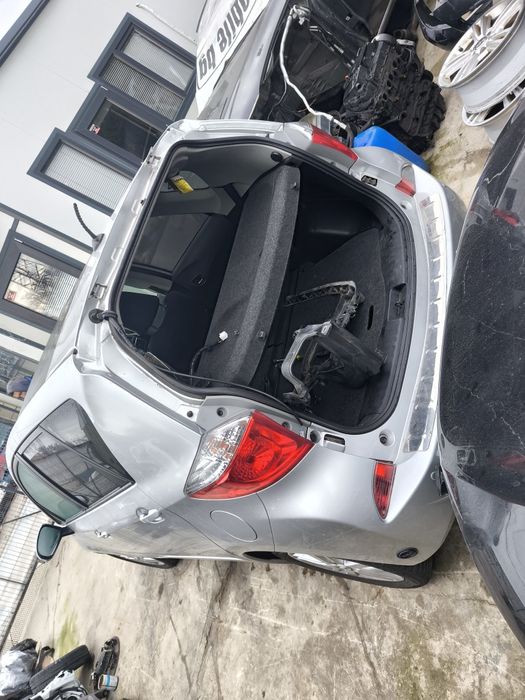 Тойота Корола Версо S 2012г.