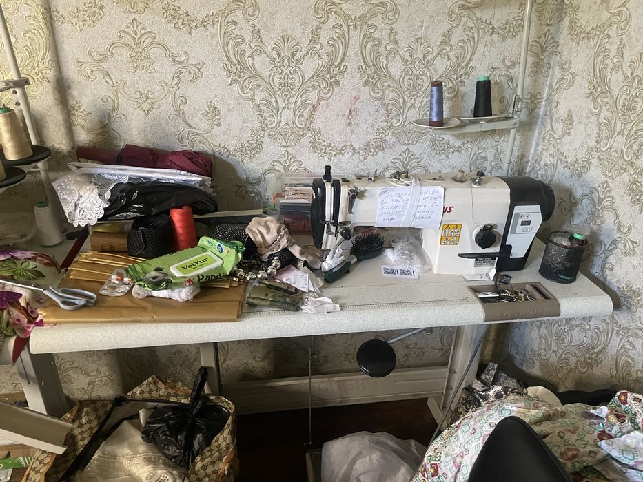Тикув мошина сотилади