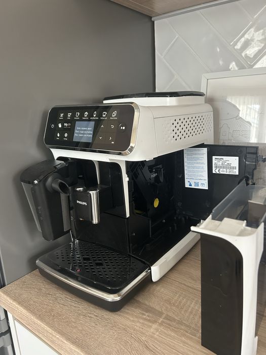 Phillips LatteGo EP4343/51 15 Bar 1500 W