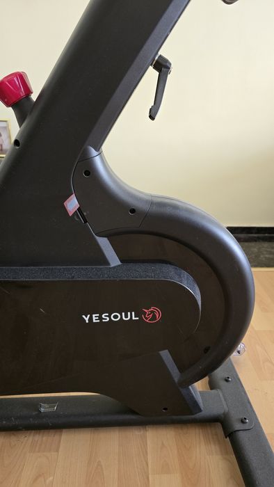 Велоергометър чисто нов  на Xiaomi и велосипед Мерида карбон.