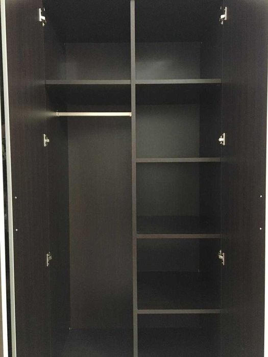 Большой шкаф спальный