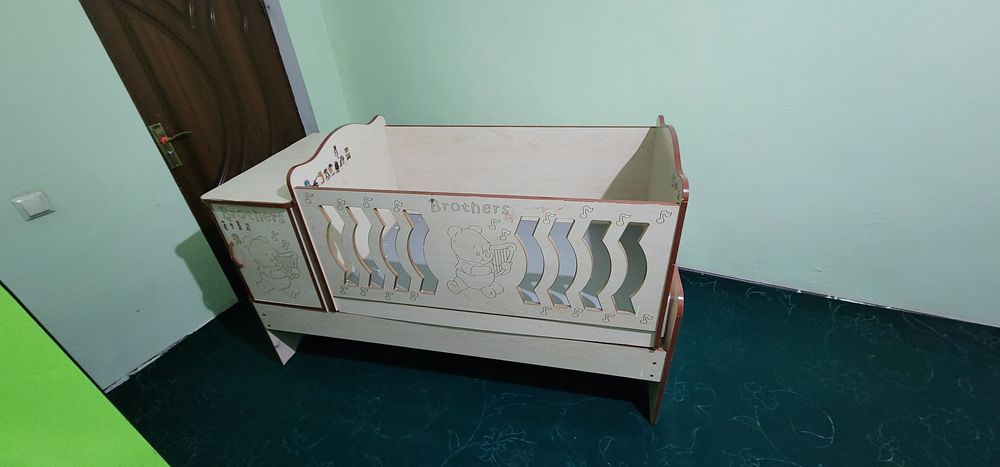 Ikki etajli  divan oʻlchami 180×75×150  Oq detski beshikli  divan 1