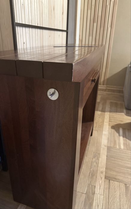 Консоль деревянная, полка