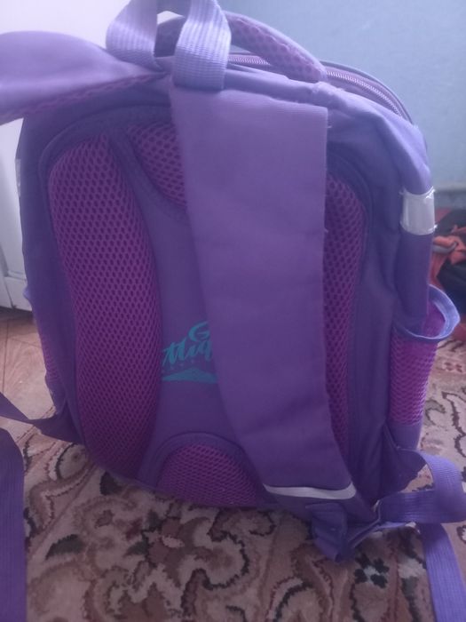 Школьный рюкзак продам