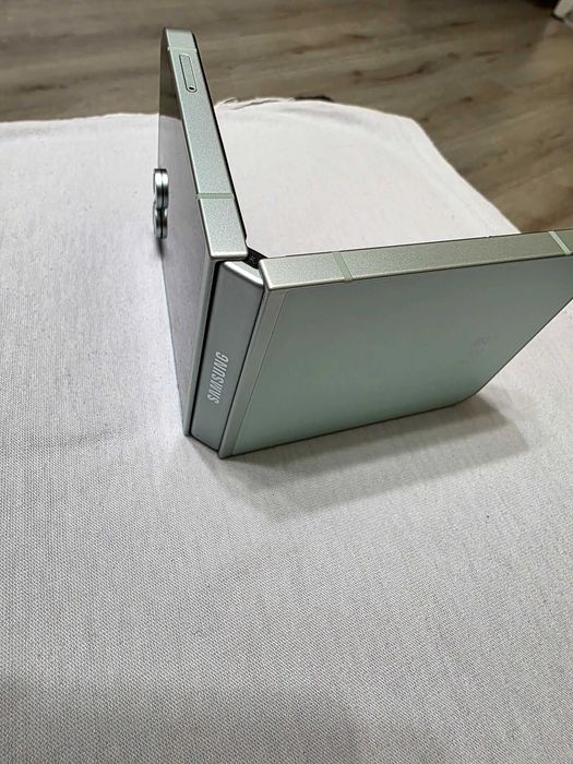 Samsung Galaxy Z flip 6