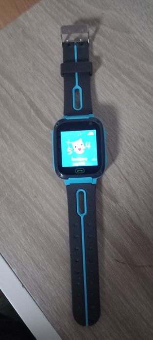 Ceas localizare GPS pentru copii sau seniori -lanterna,camera si apel