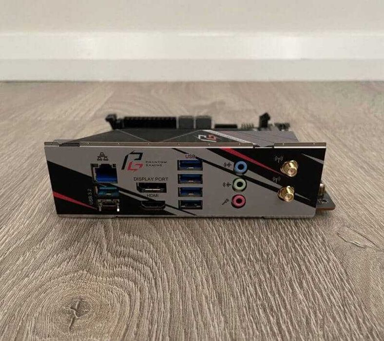 Материнская плата ASRock B550 Phantom Gaming itx am4
