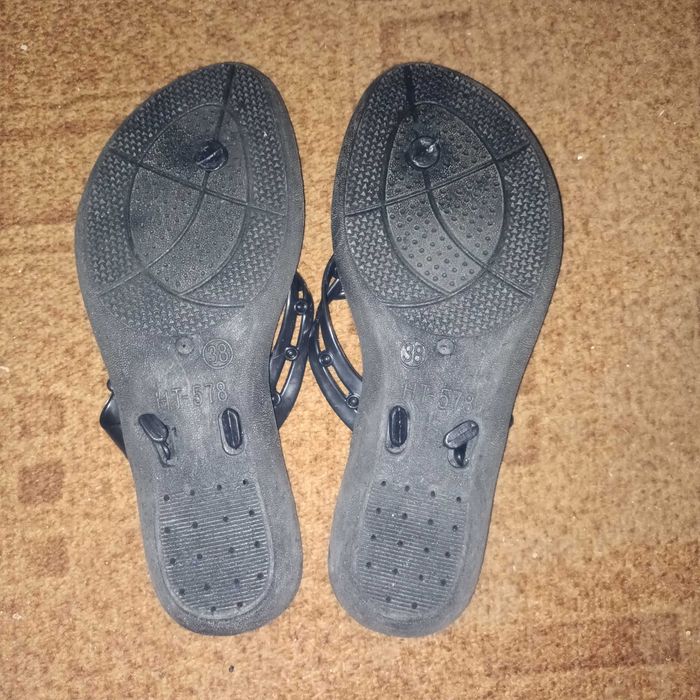 Saboti dama cu inimioare