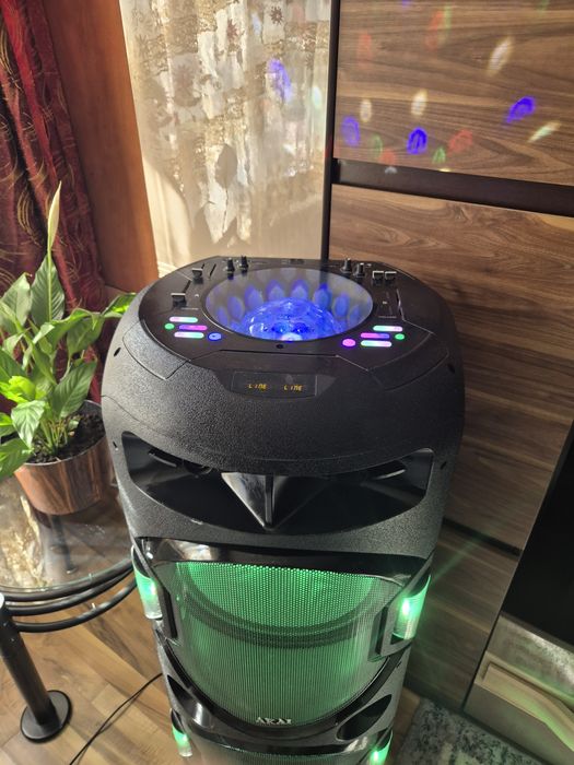 Vand boxa AKAI 350 W