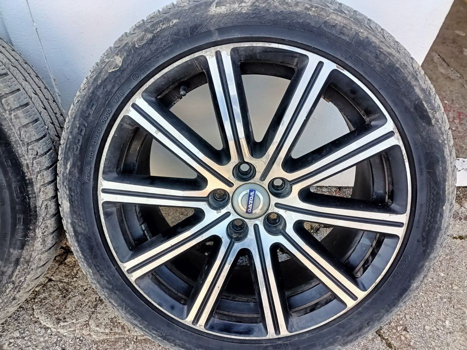 Продавам джанти 18" (цола) 5х108 вътрешен 64.3 оригинални Волво