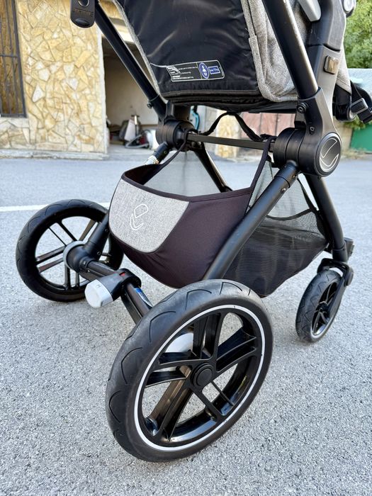 Бебешка количка Jane Kawai 3 в 1