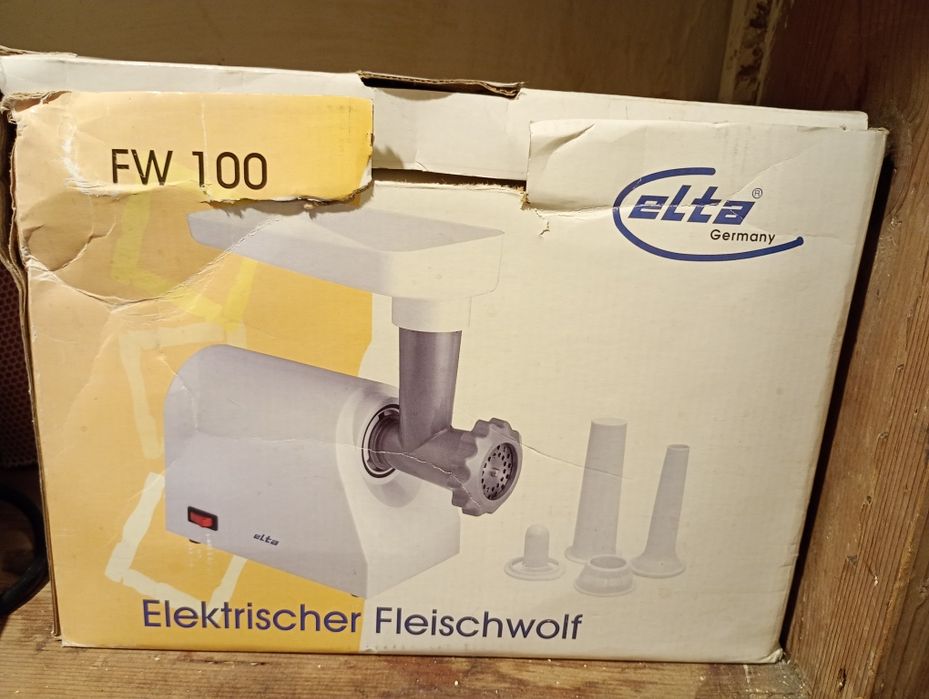 Vând mașină de tocat