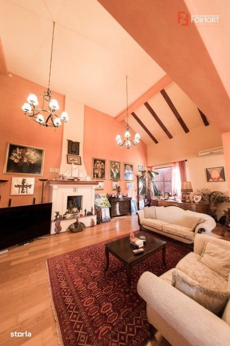 Vila Duplex cu lac si piscina Giarmata Vii  cu 5880 mp de teren - ID V