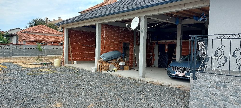 Дава се под наем Гараж / Паркомясто в Бургас, Ветрен - 400 кв.м за 382.5 € - Снимка #3