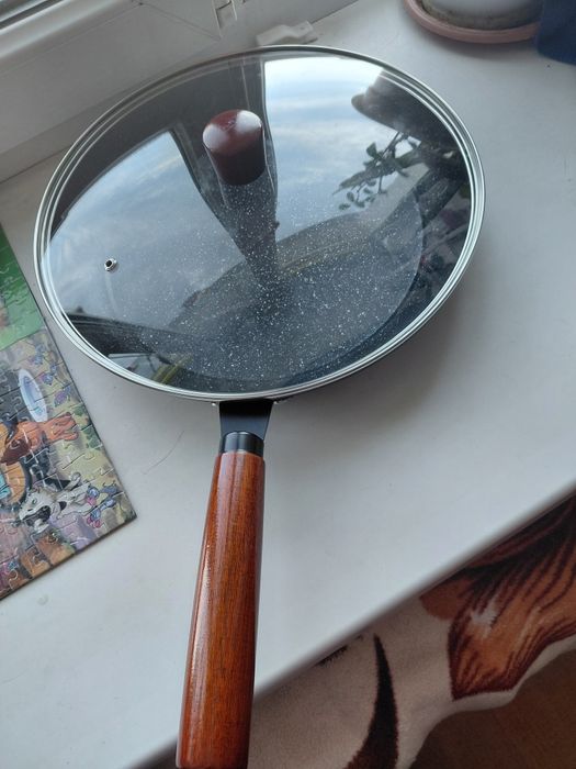 Продам сковороду