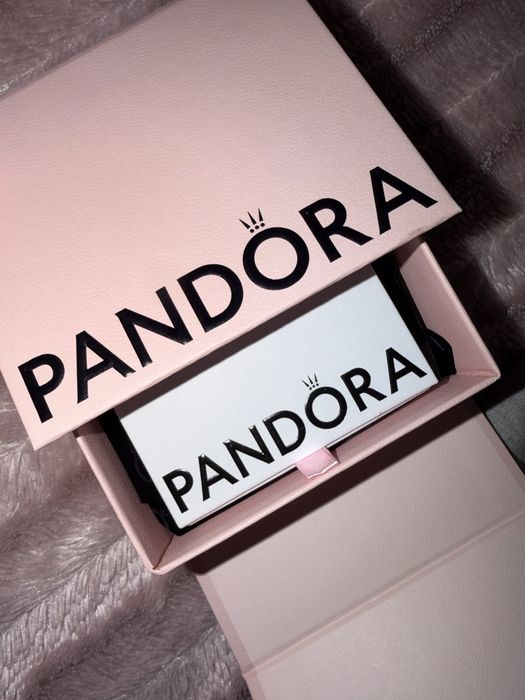 Pandora колье «Возвышенное сердце»