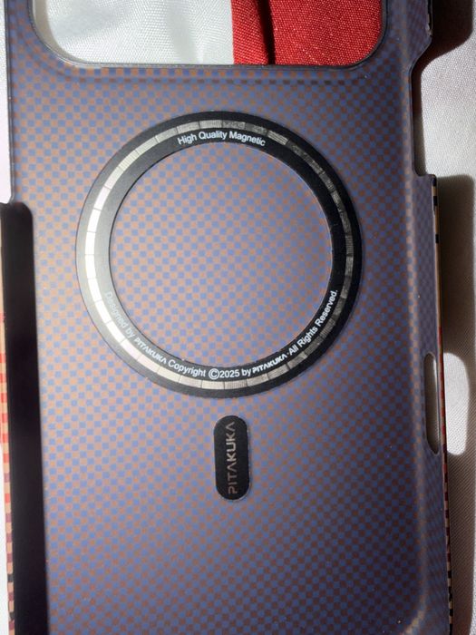 Продам чехол PITAKA оригинал от iphone 17 pro max новый