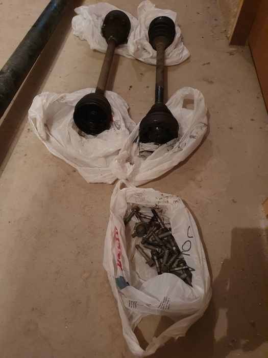 Шкода Октавия на части Кардан и полуоски за Skoda Octavia 2.0 140кс 6с