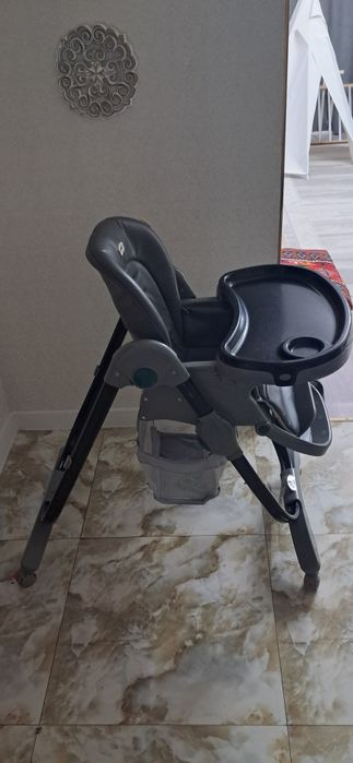 Продам стульчик детский