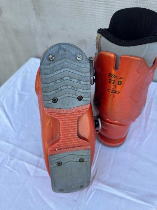 Clapari ski schi Dalbello D2 marime Eur:35 Mondo:22