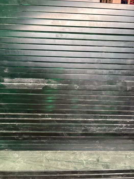 Продаются стекла