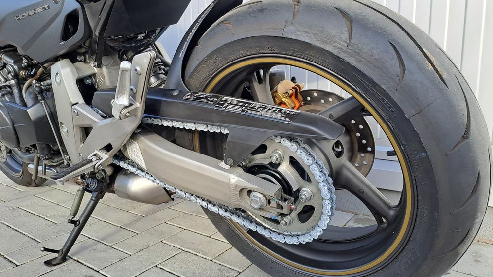 MotoFly Ploiesti vinde Honda Hornet 2007