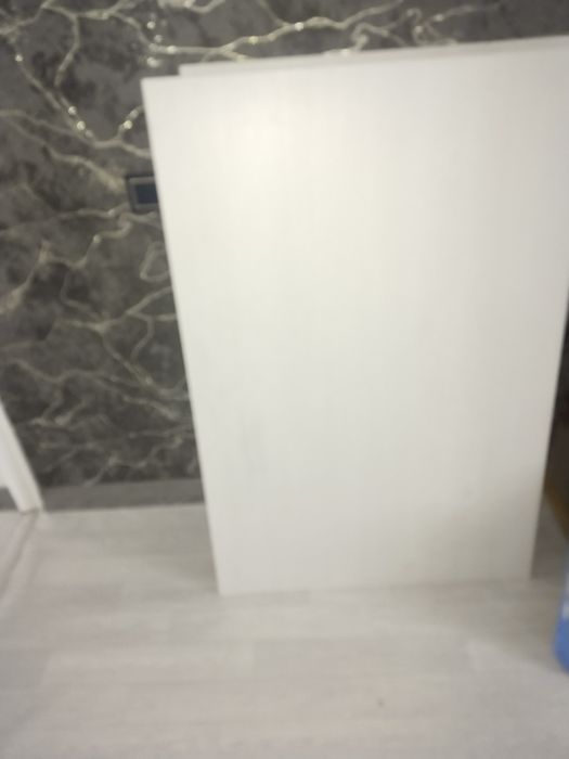 Срочно продается столы 2 шт