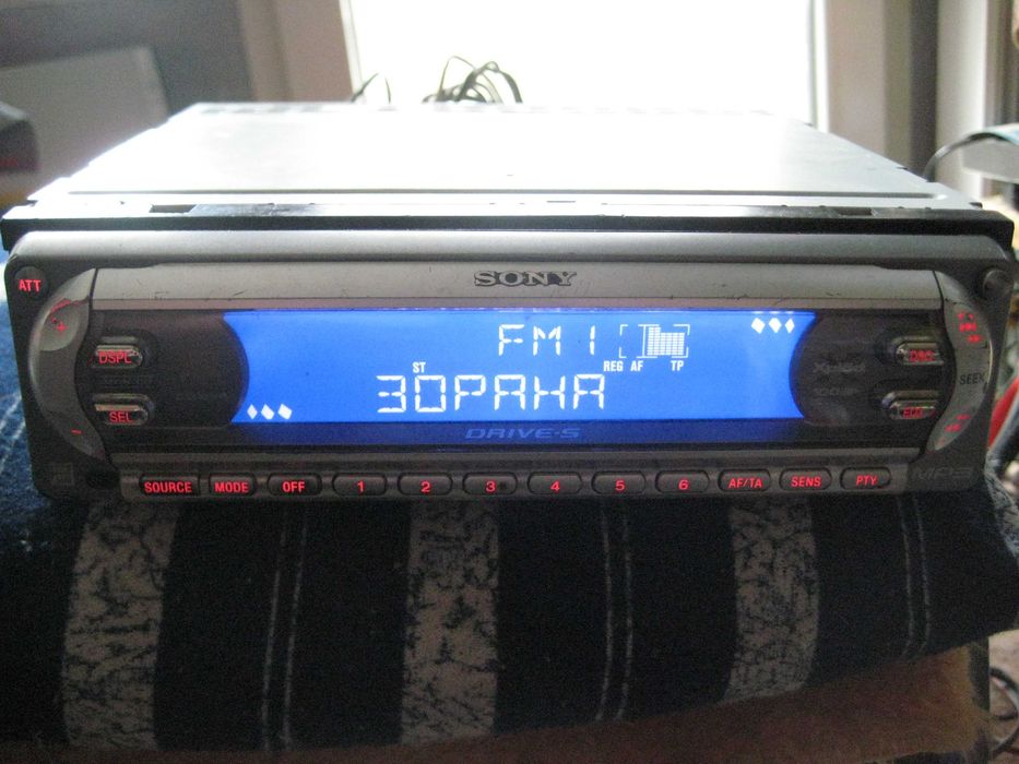 Продавам Sony CDX-F5550 50WХ4