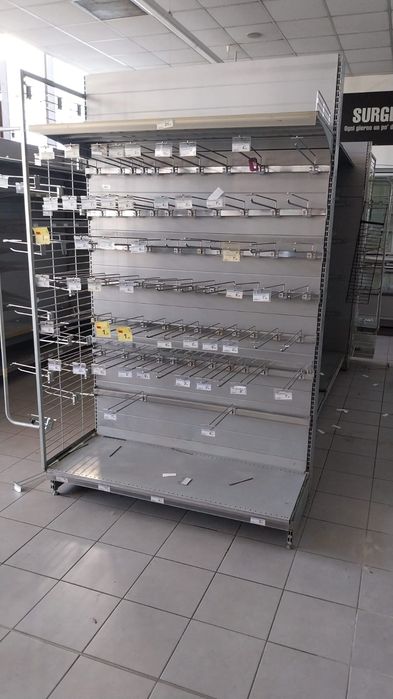 Rafturi metalice pentru magazine proveniență Italia