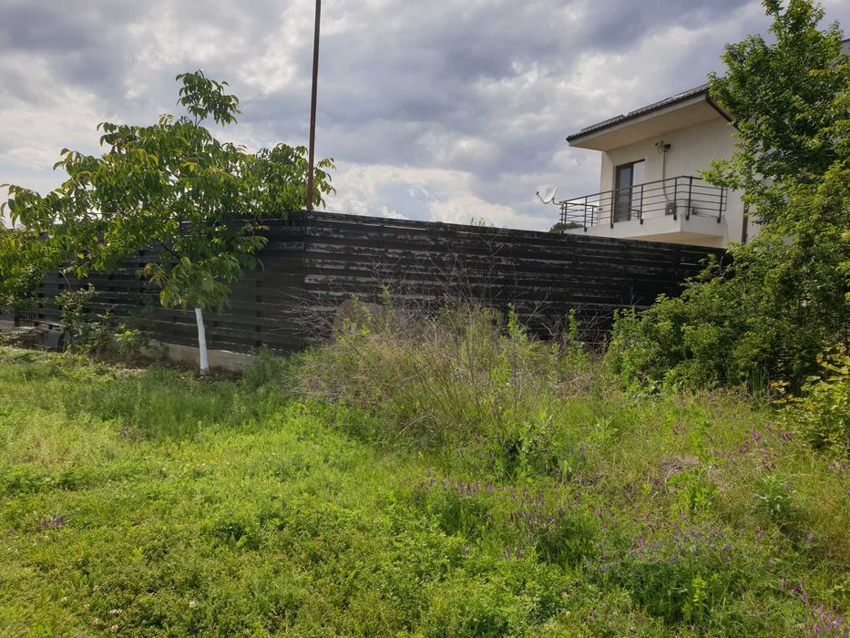 Particular, vand teren cu deschidere la lacul Cernica, langa padure
