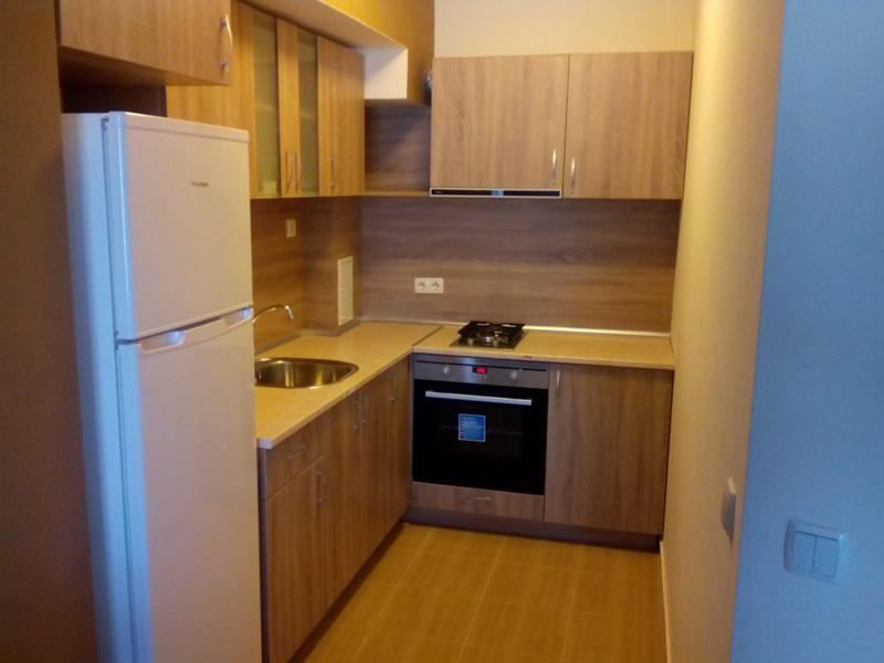 Дава се под наем Двустаен апартамент в София, Зона Б-18 - 58 кв.м за 453.9 € - Снимка #3