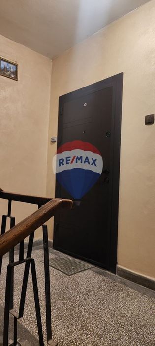 Продава се Тристаен апартамент в Варна, Базар Левски - 70 кв.м за 2143 €/кв.м - Снимка #12