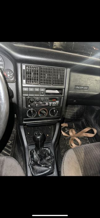 Ауди 90 на части
