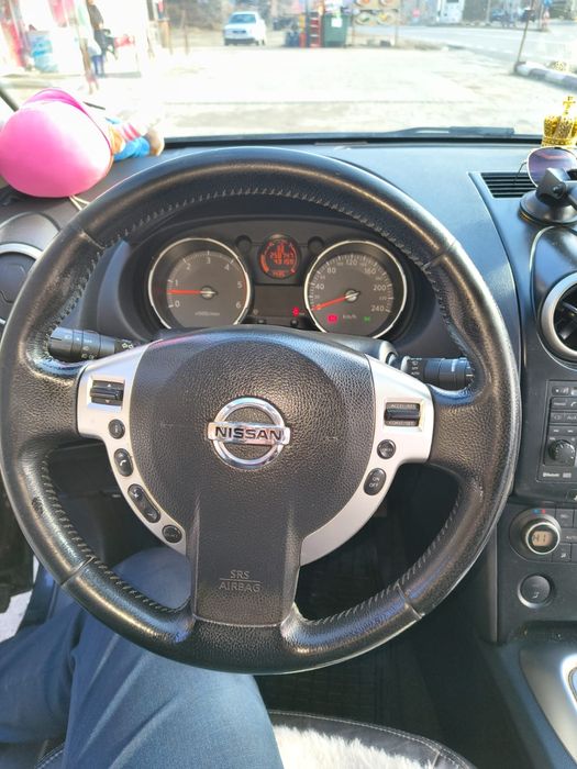 Nissan Qashqai+2  2010