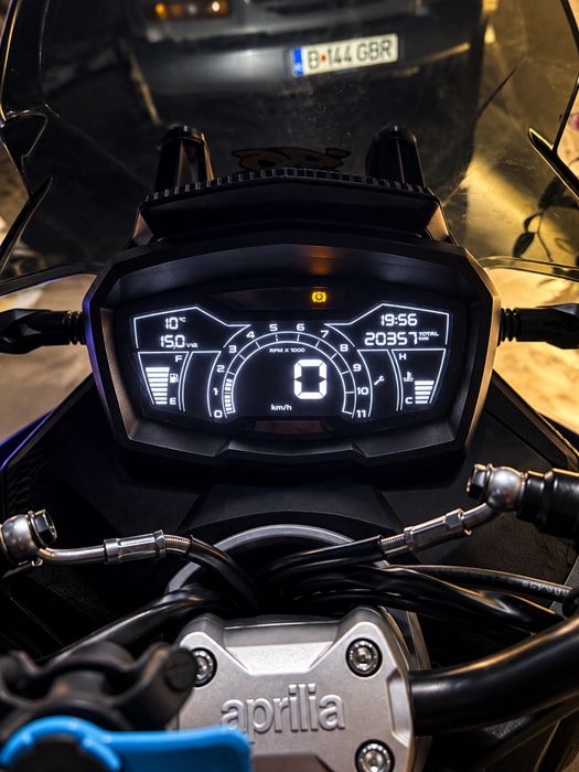 Aprilia SR GT 200