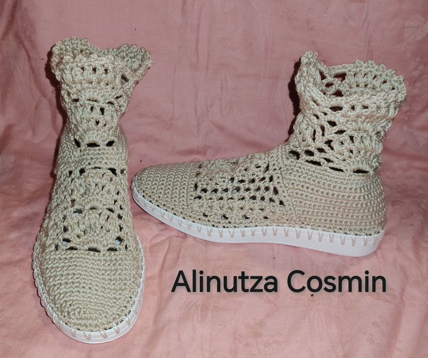 Vand papuci cizme crosetate manual pentru copii si adulti 7