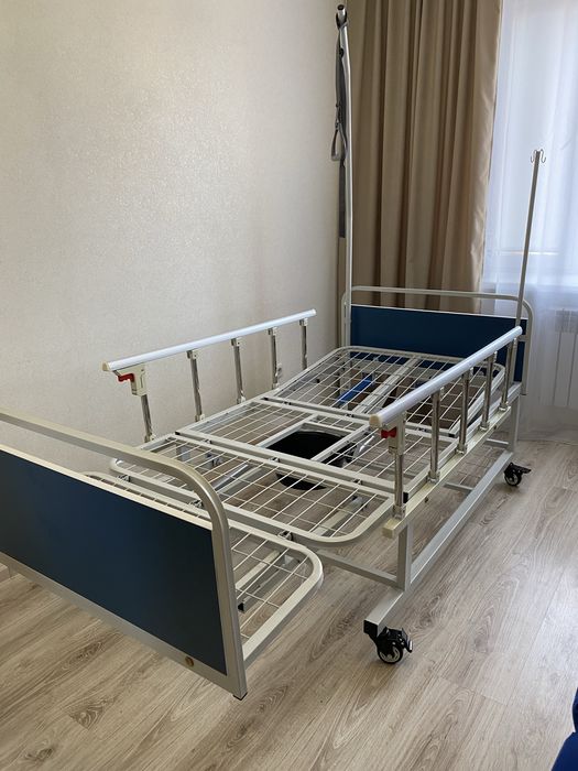 Медицинская кровать
