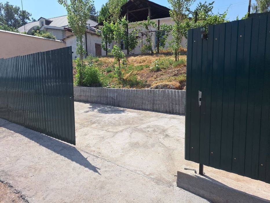 Продажа готовый дом Янгибазар центр 520кв.м 4 комнаты 90000у.е