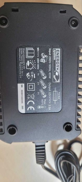 Зарядно (58G002) за батерии Energy+ за инструменти на марката Graphite