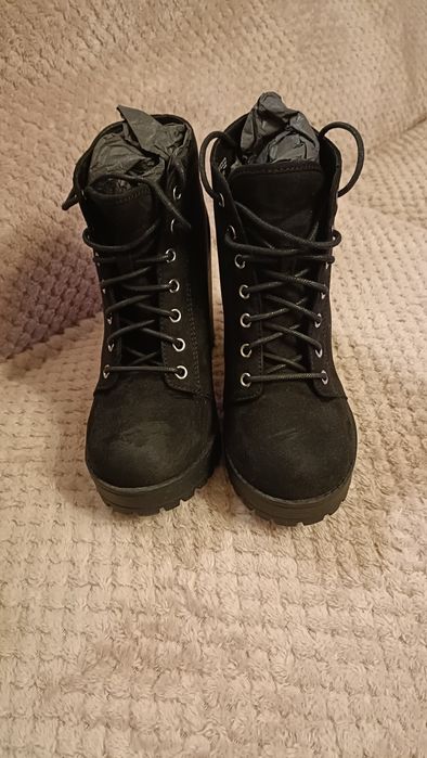 Ghete marimea 37 H&M