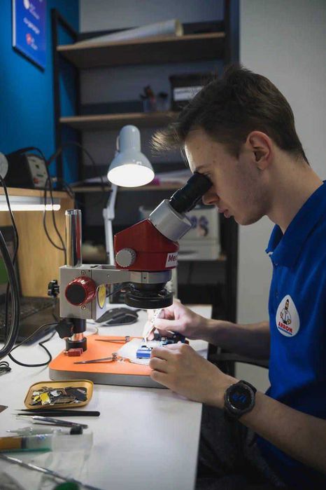 Service GSM Iasi - Schimbare display, schimbare baterie