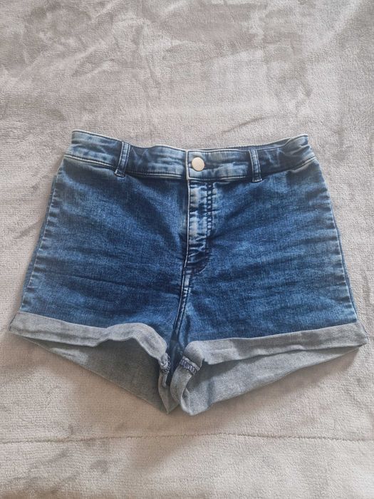 Къси панталонки HM