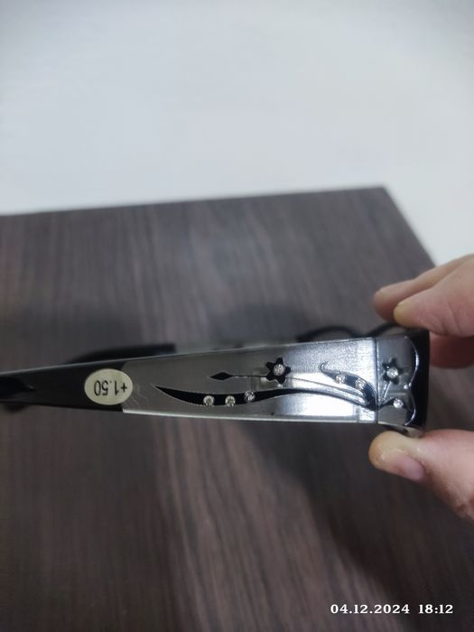 2 пары женских  оптических  очков +1,5.Стекло,новые.