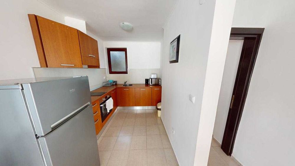 Просторен тристаен апартамент в к-с „Bay View Villas“