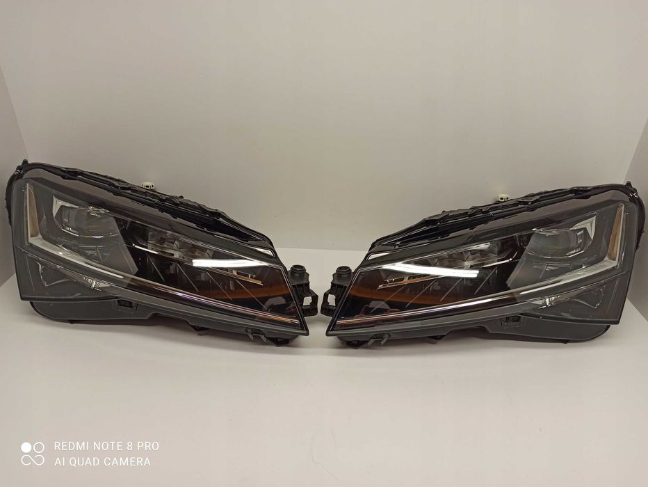 Skoda Superb 3 III 3V1 far stanga dreapta faruri full led crystal